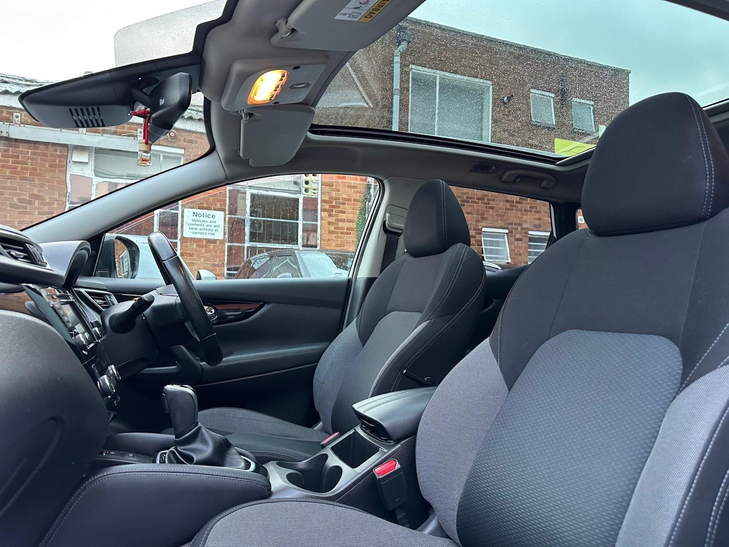 Used Nissan Qashqai for sale - 76512622: Photo 42