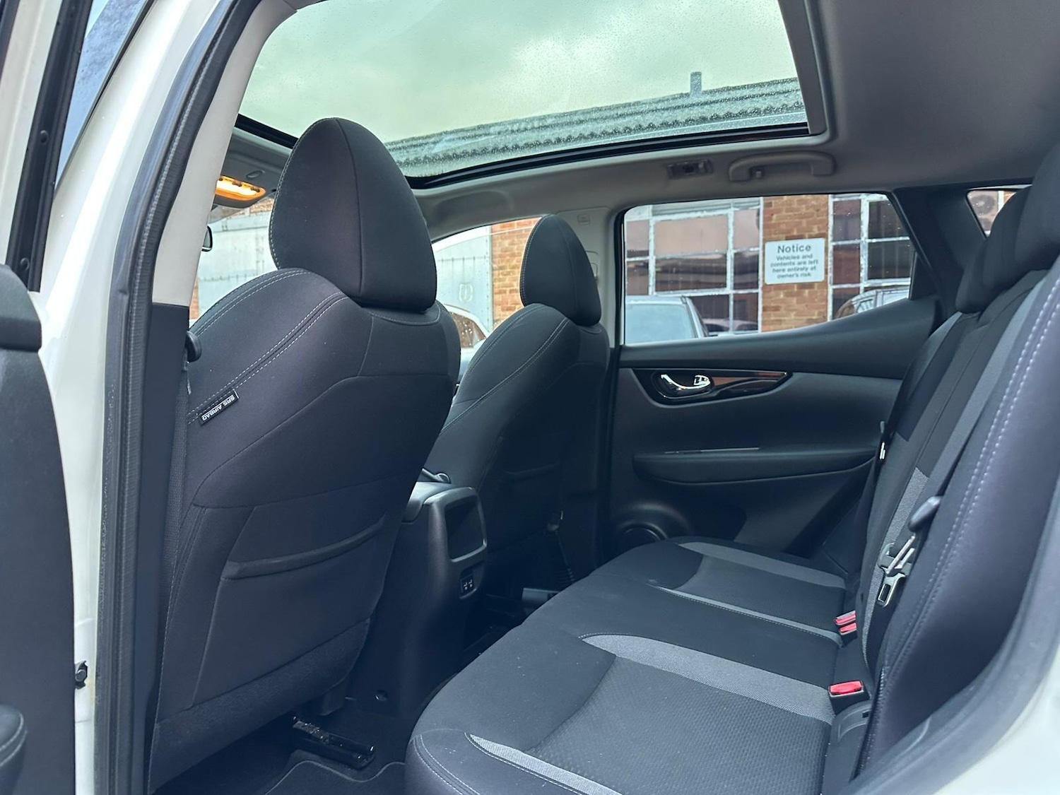 Used Nissan Qashqai for sale - 76512622: Photo 43