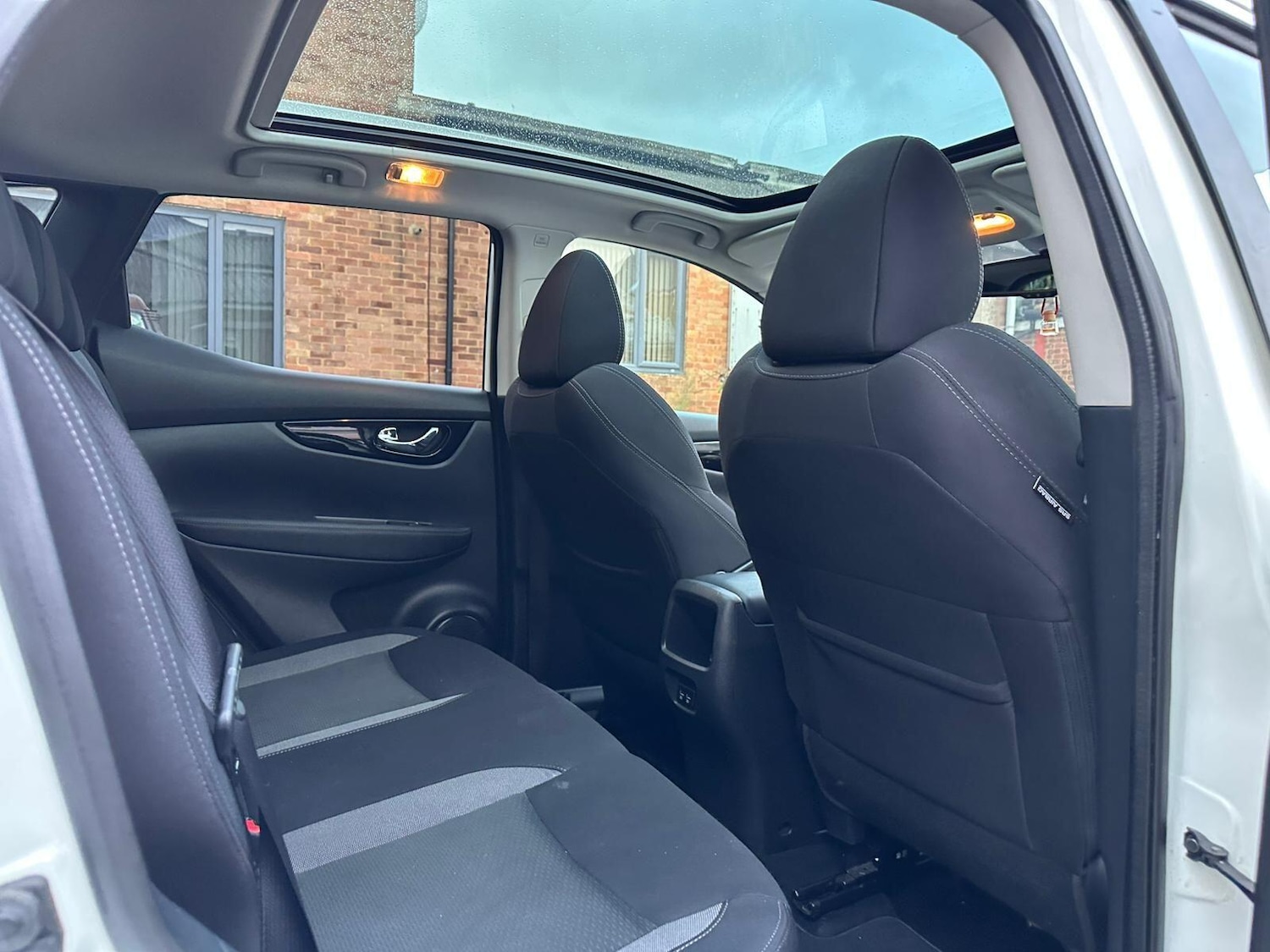 Used Nissan Qashqai for sale - 76512622: Photo 44