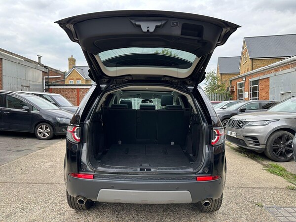 Used Land Rover Discovery Sport 2017 for sale - 75634775: Photo 32
