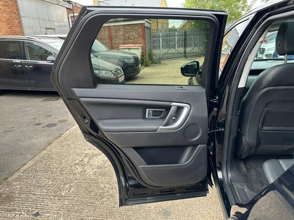 Used Land Rover Discovery Sport 2017 for sale - 75634775: Photo 35