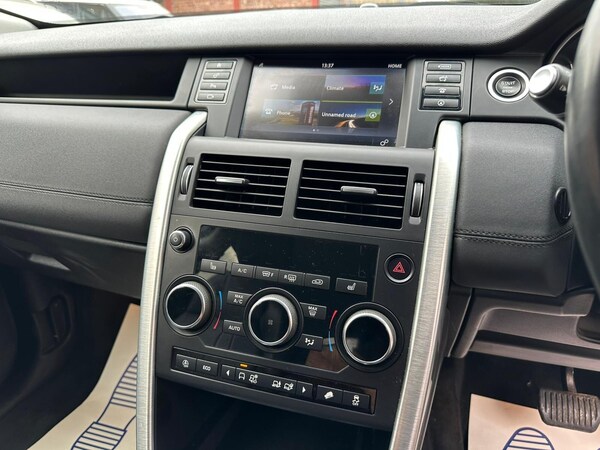 Used Land Rover Discovery Sport 2017 for sale - 75634775: Photo 43