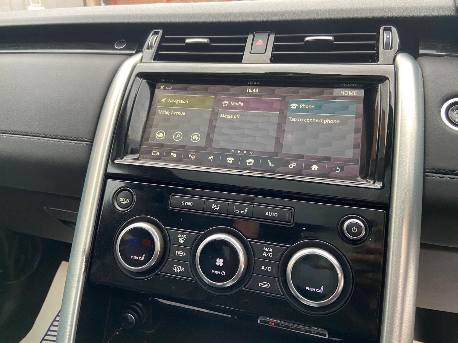 Used Land Rover Discovery 2019 for sale - 78058351: Photo 50