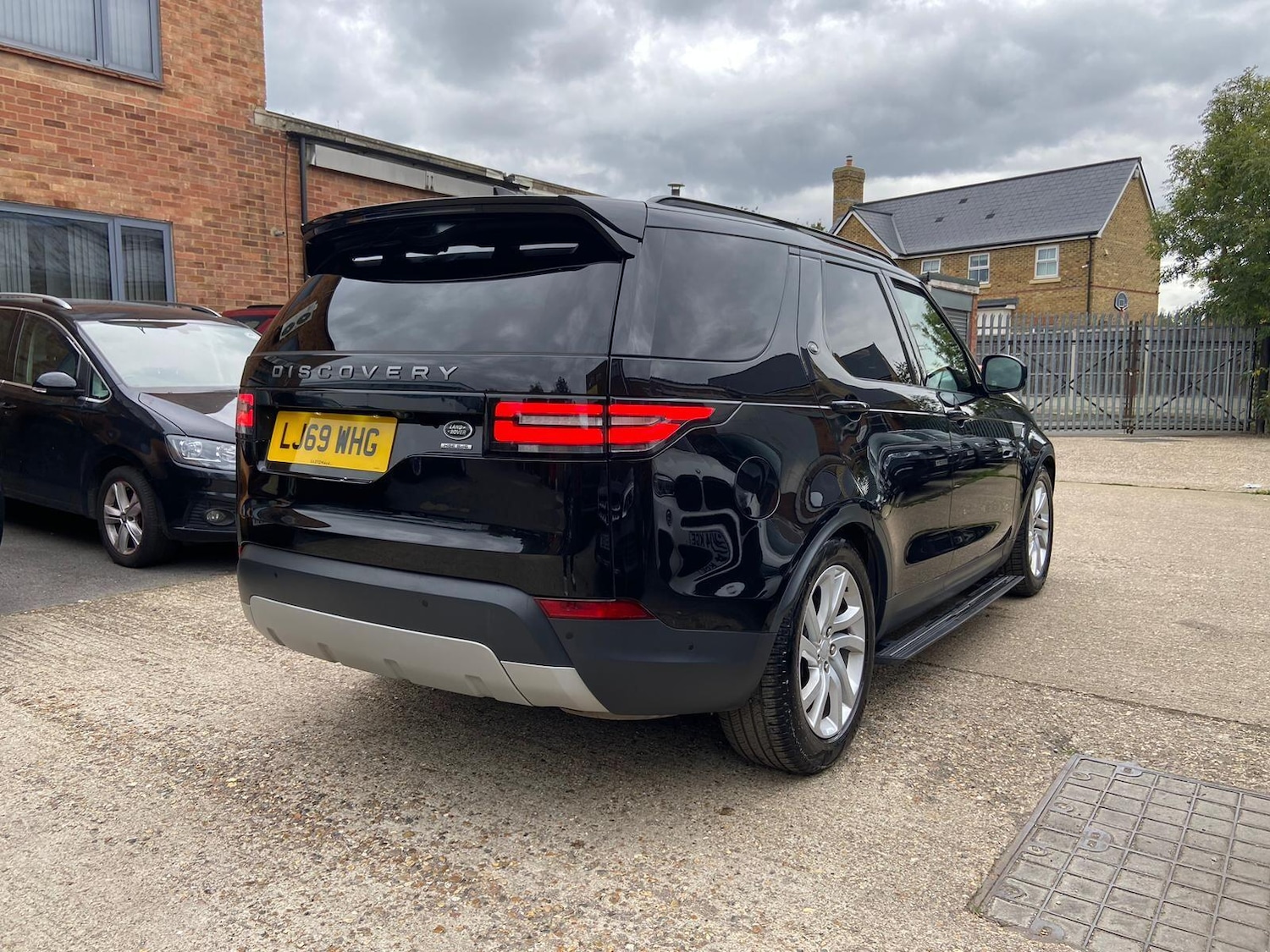 Used Land Rover Discovery 2019 for sale - 78058351: Photo 9