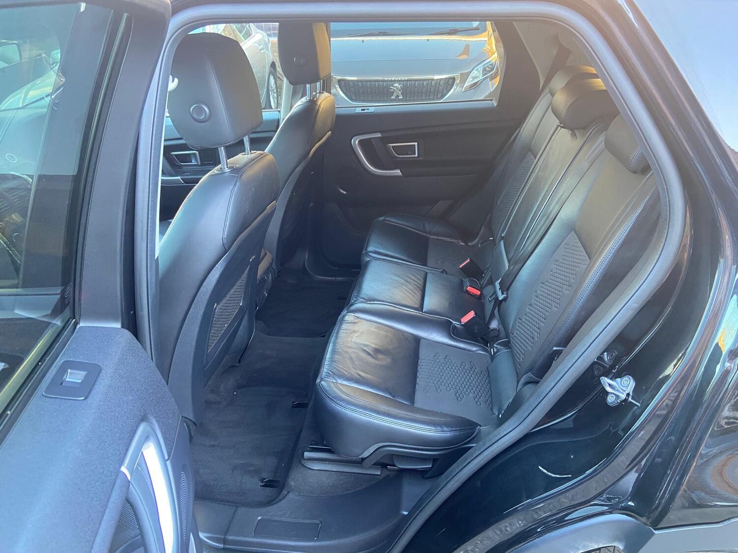 Used Land Rover Discovery Sport 2018 for sale - 78157187: Photo 15