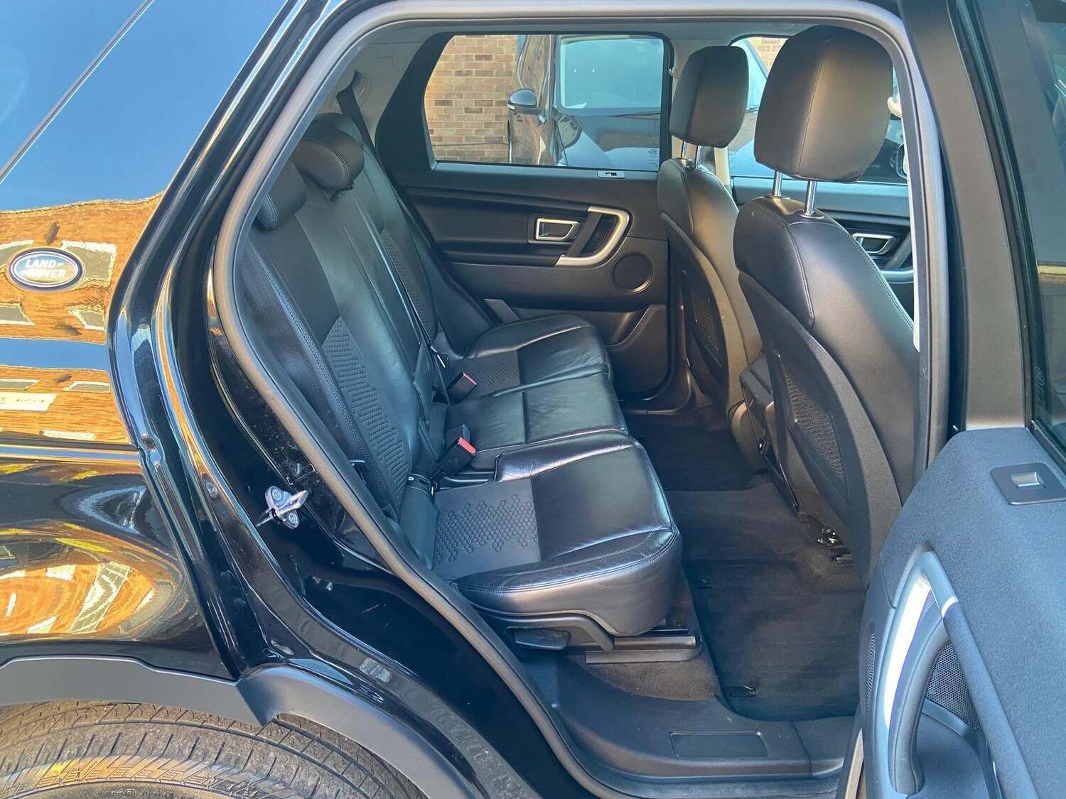 Used Land Rover Discovery Sport 2018 for sale - 78157187: Photo 16