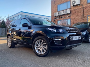 Used Land Rover Discovery Sport 2018 for sale - 78157187: Photo