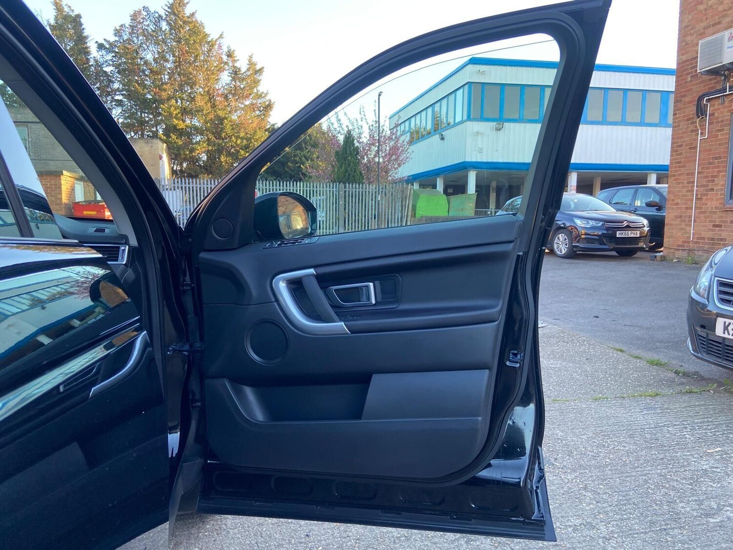 Used Land Rover Discovery Sport 2018 for sale - 78157187: Photo 45