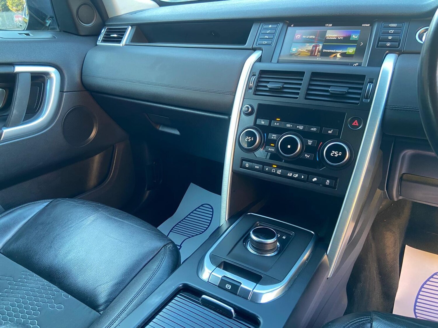 Used Land Rover Discovery Sport 2018 for sale - 78157187: Photo 50