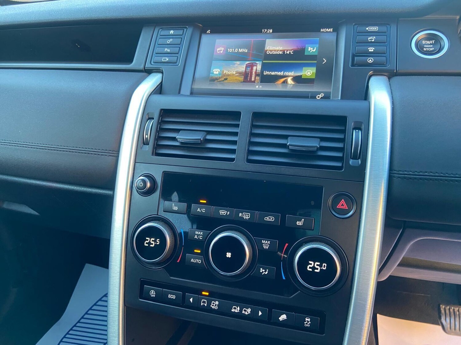 Used Land Rover Discovery Sport 2018 for sale - 78157187: Photo 52