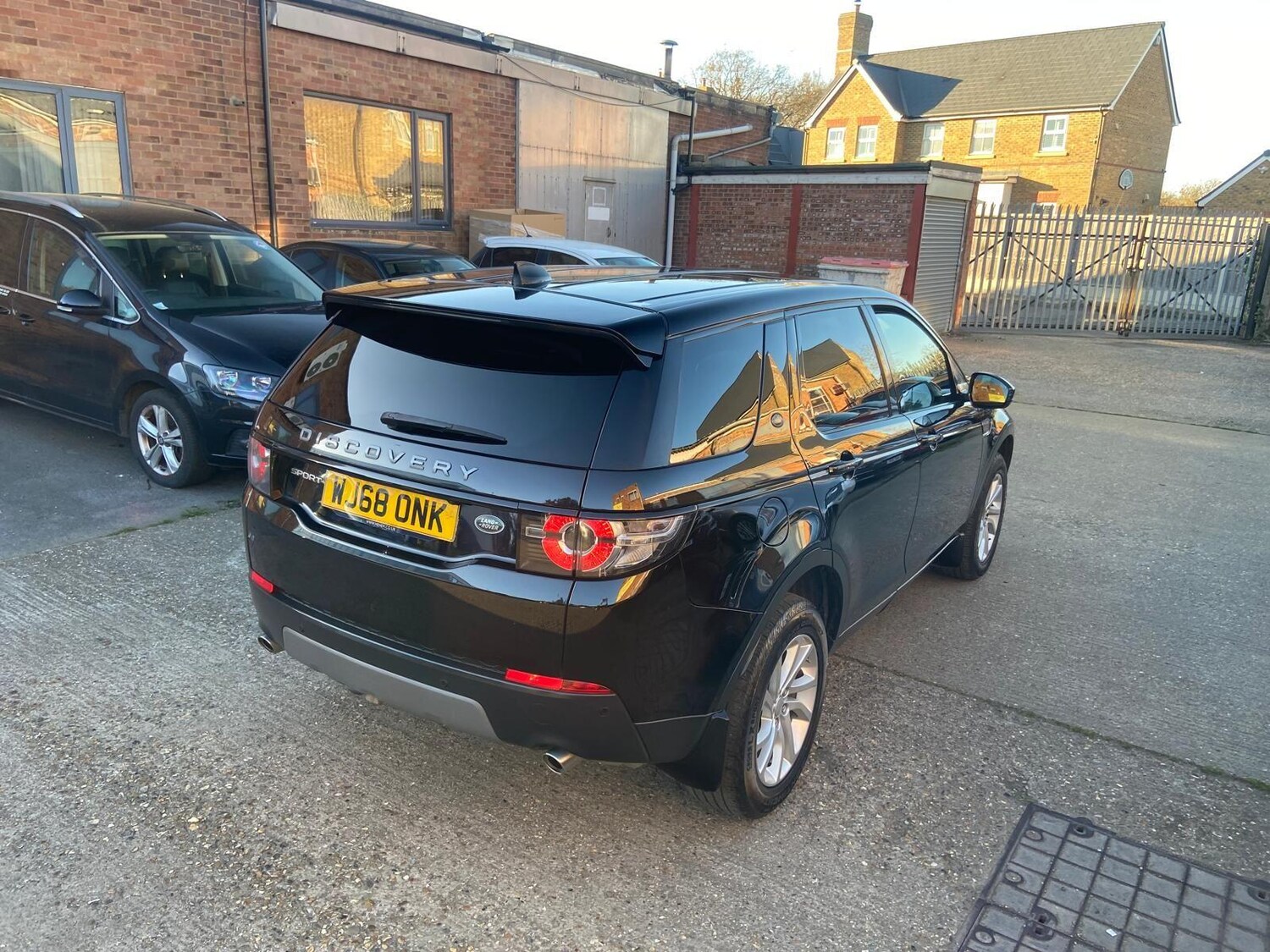 Used Land Rover Discovery Sport 2018 for sale - 78157187: Photo 60