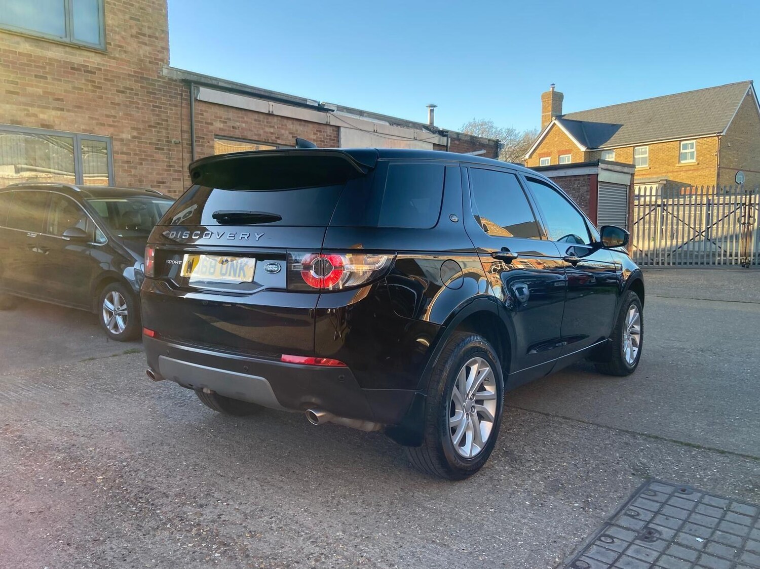 Used Land Rover Discovery Sport 2018 for sale - 78157187: Photo 9