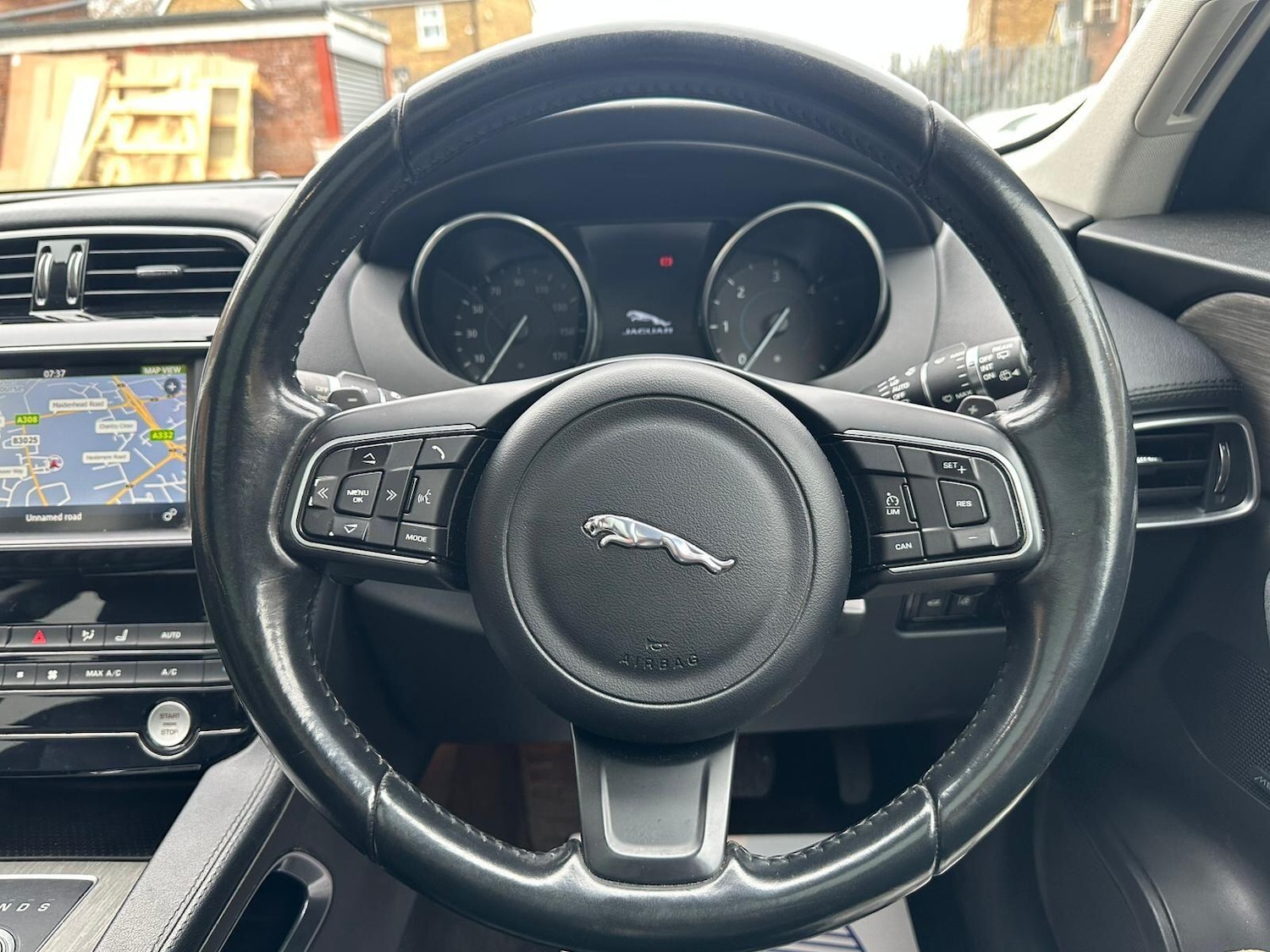 Used Jaguar F-Pace 2016 for sale - 77411644: Photo 20