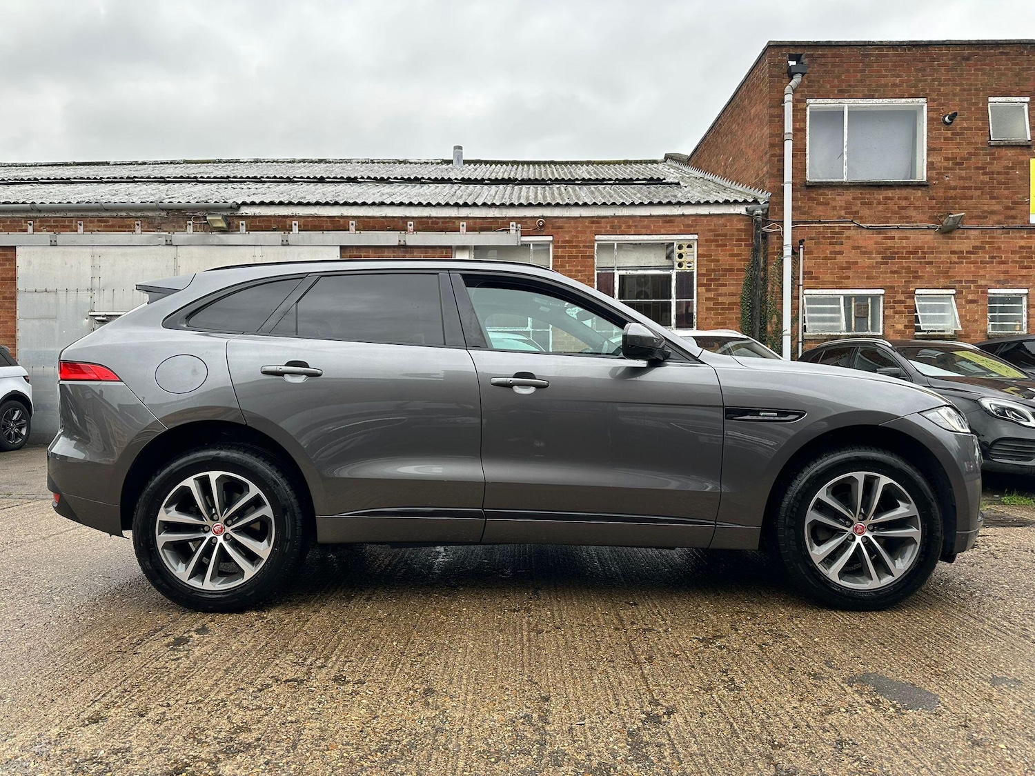 Used Jaguar F-Pace 2018 for sale - 77156058: Photo 11