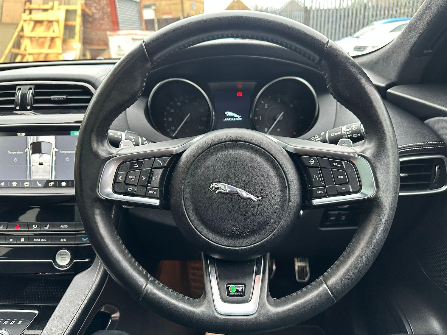 Used Jaguar F-Pace 2018 for sale - 77156058: Photo 20