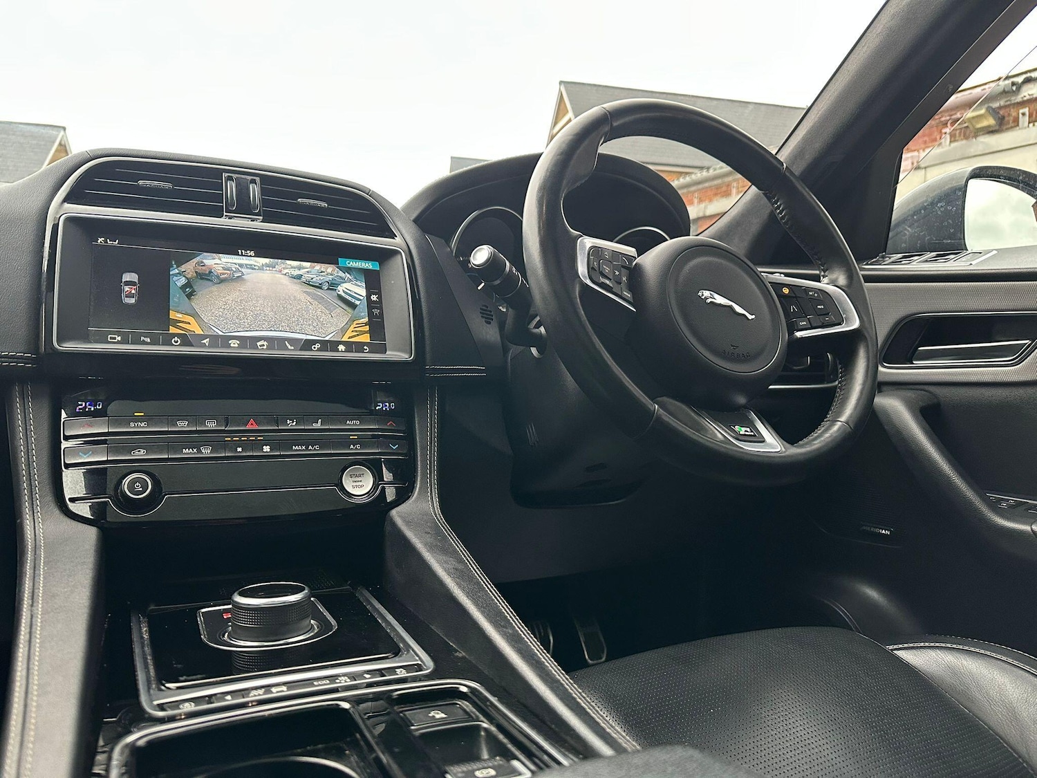 Used Jaguar F-Pace 2018 for sale - 77156058: Photo 48