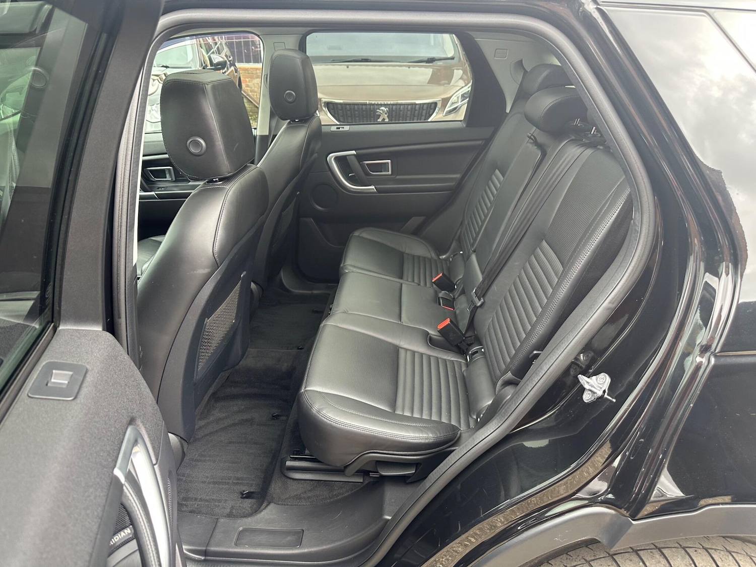 Used Land Rover Discovery Sport for sale - 78127358: Photo 15