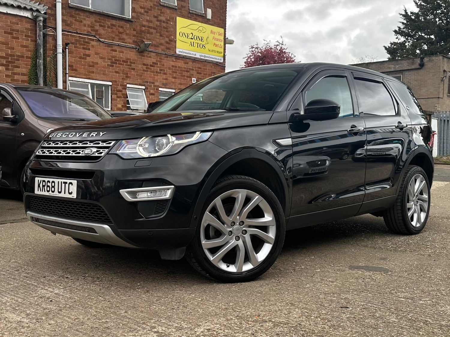 Used Land Rover Discovery Sport for sale - 78127358: Photo 2