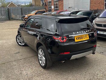 Used Land Rover Discovery Sport 2018 for sale - 78127358: Photo