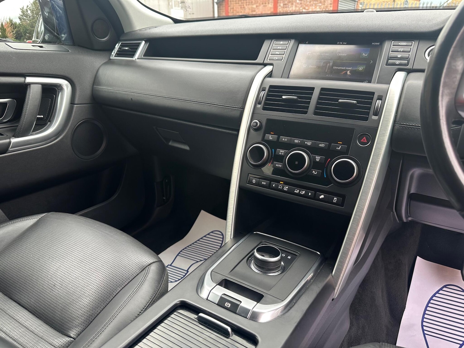 Used Land Rover Discovery Sport for sale - 78127358: Photo 51