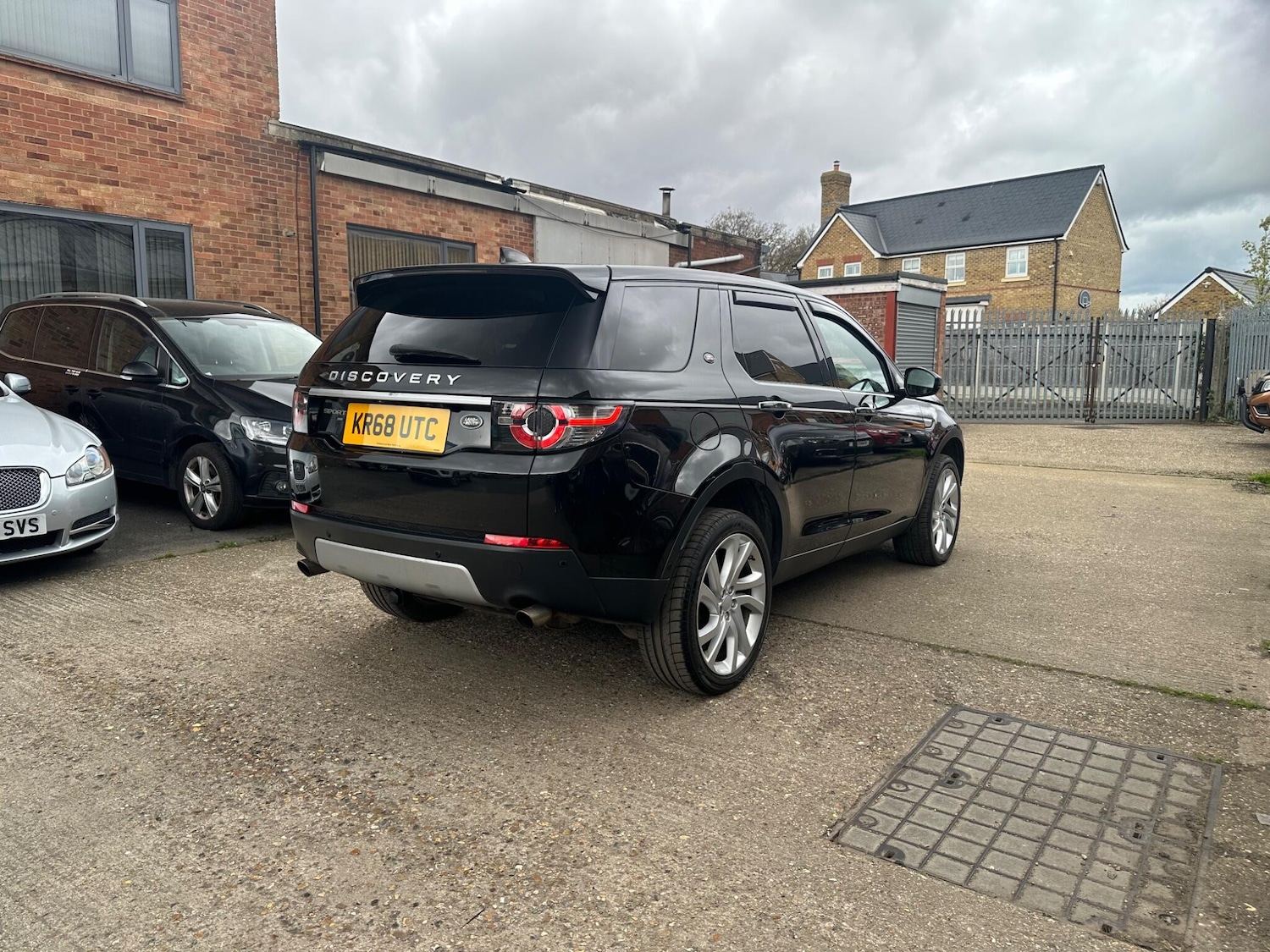 Used Land Rover Discovery Sport for sale - 78127358: Photo 9