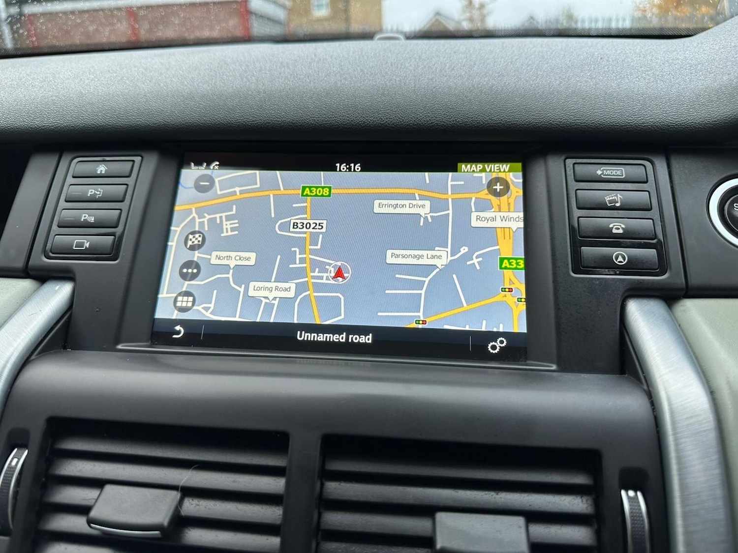 Used Land Rover Discovery Sport 2018 for sale - 77633432: Photo 50