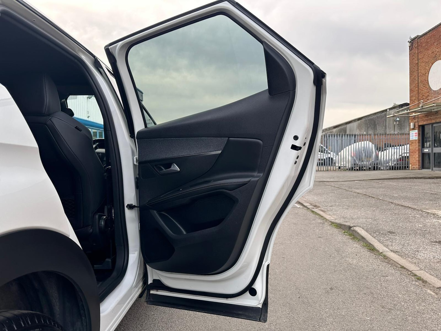 Used Peugeot 3008 2019 for sale - 78086133: Photo 46