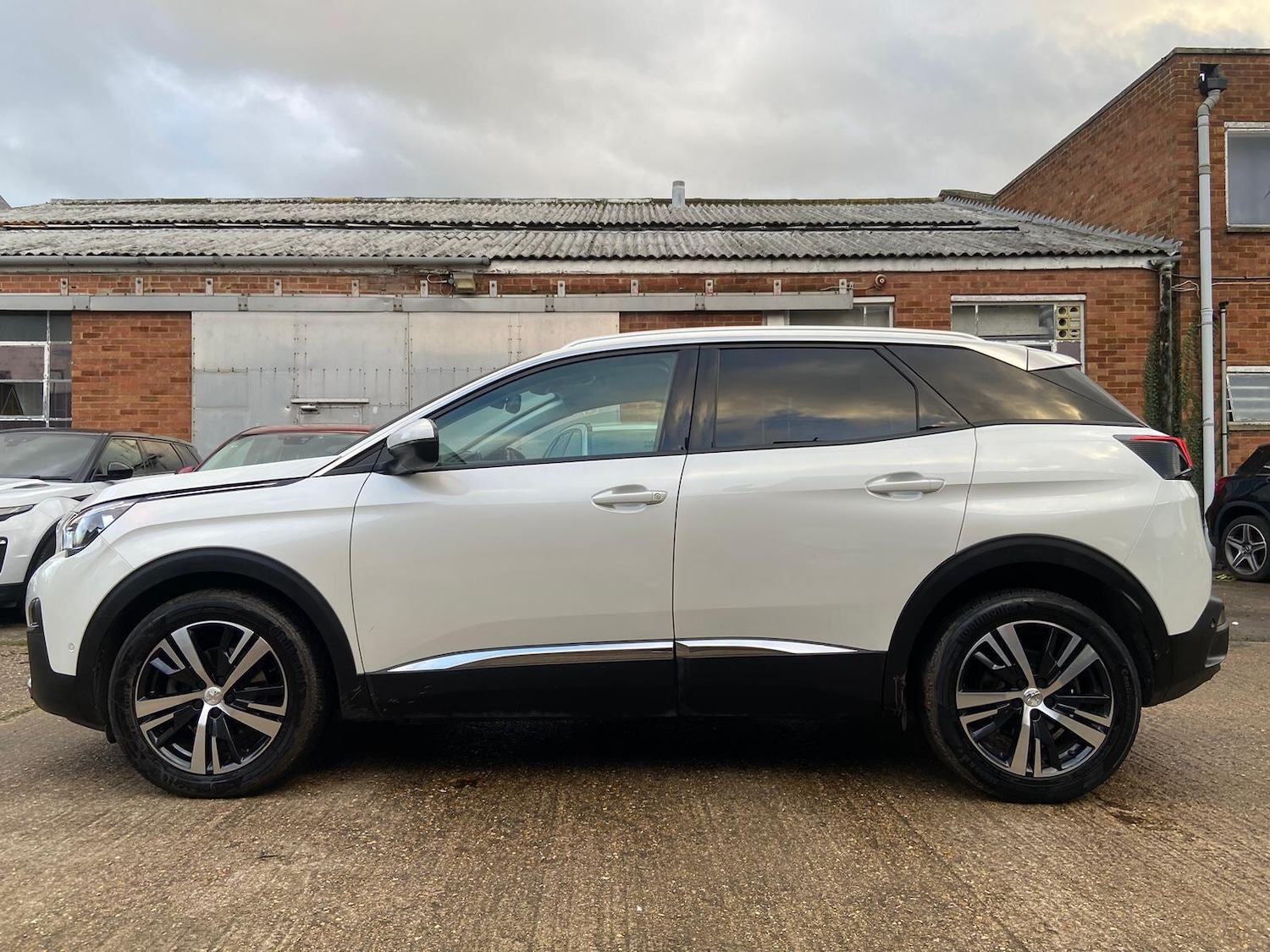 Used Peugeot 3008 2018 for sale - 77305143: Photo 12