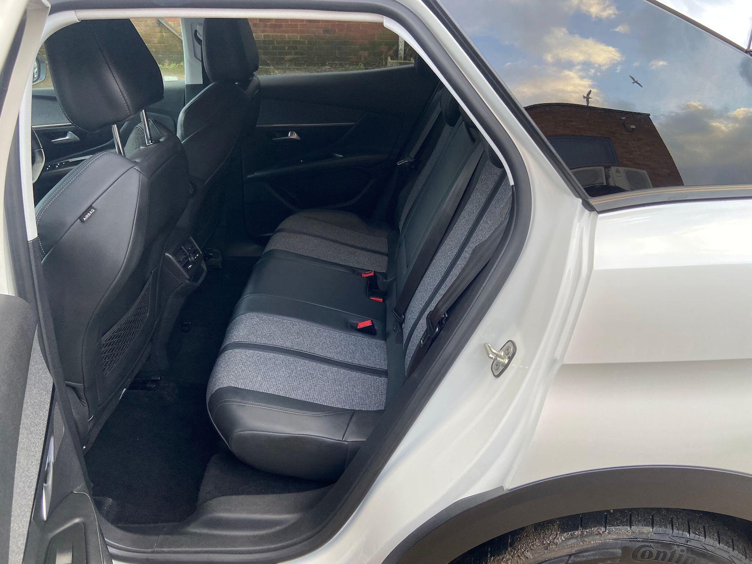 Used Peugeot 3008 2018 for sale - 77305143: Photo 15