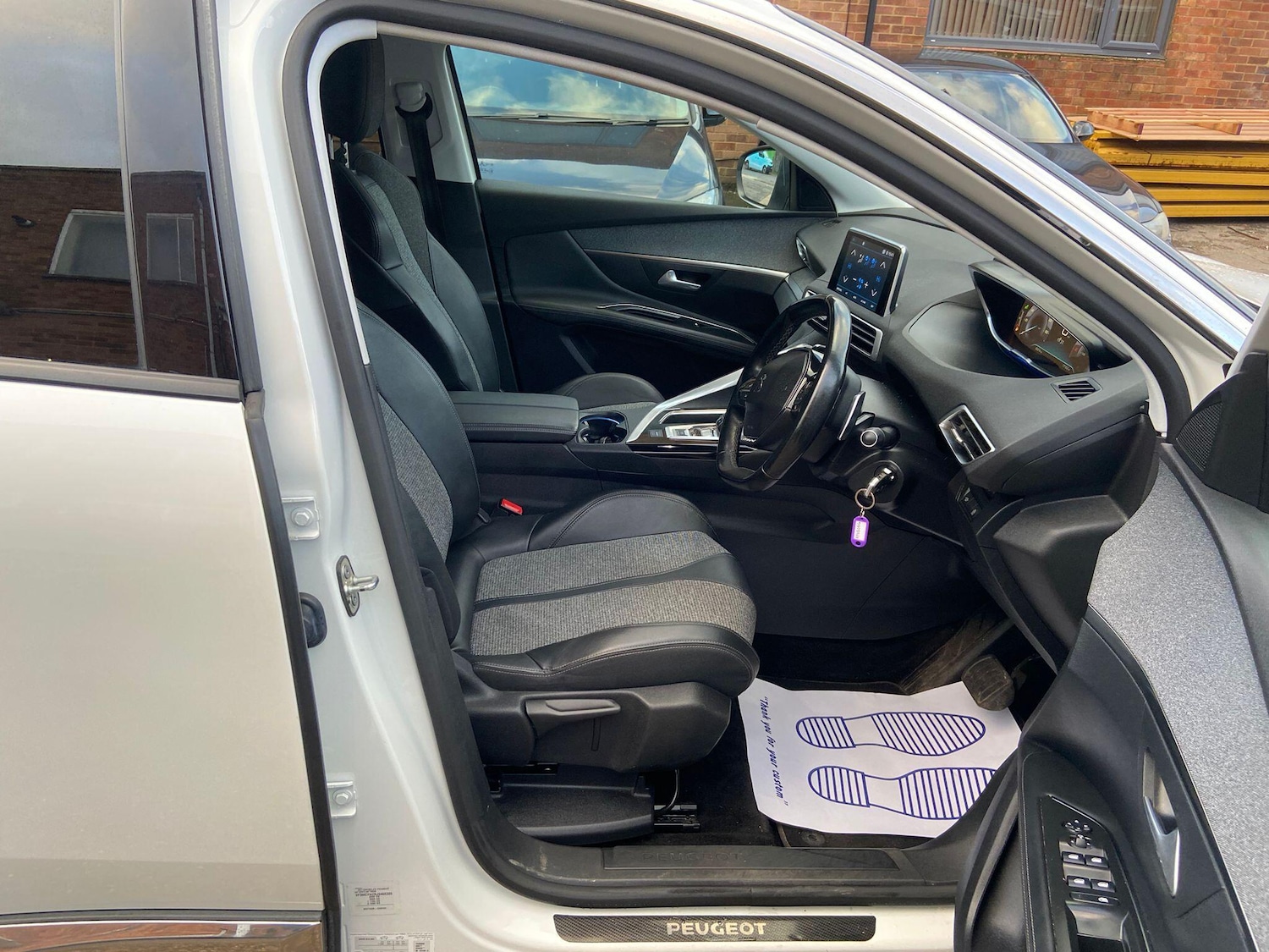 Used Peugeot 3008 2018 for sale - 77305143: Photo 17