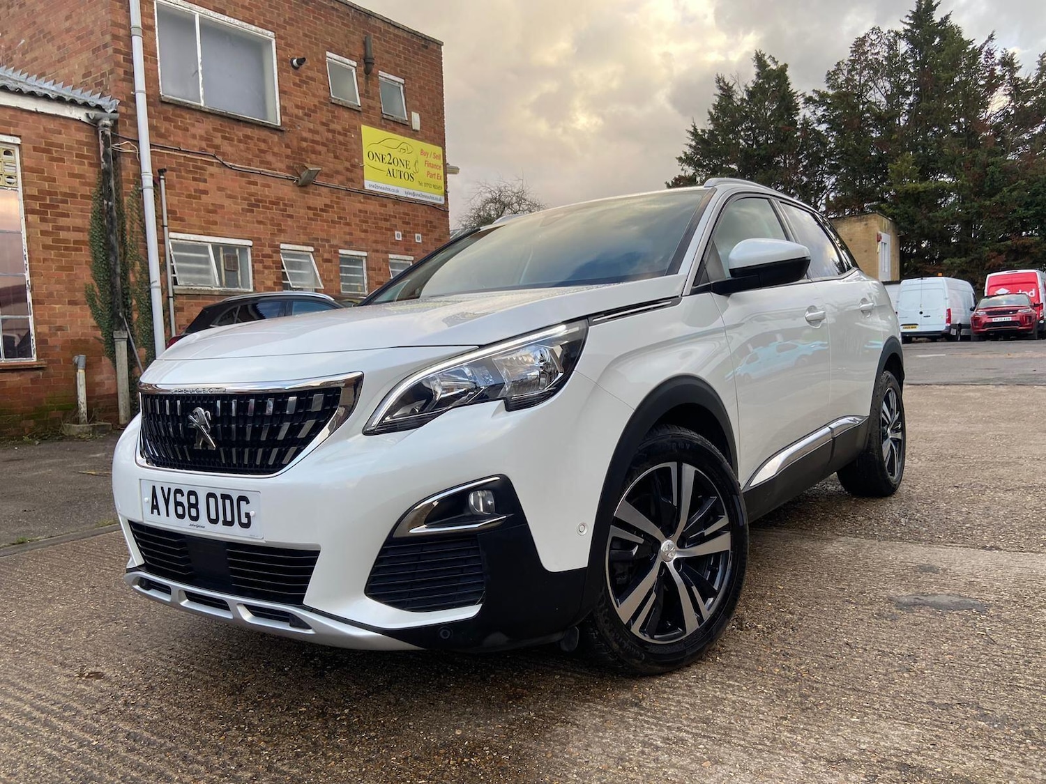 Used Peugeot 3008 2018 for sale - 77305143: Photo 2
