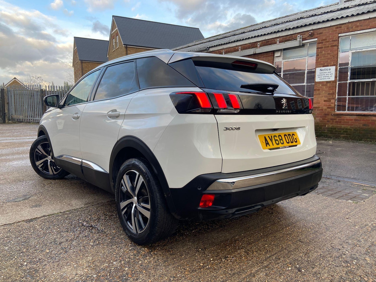 Used Peugeot 3008 2018 for sale - 77305143: Photo 22