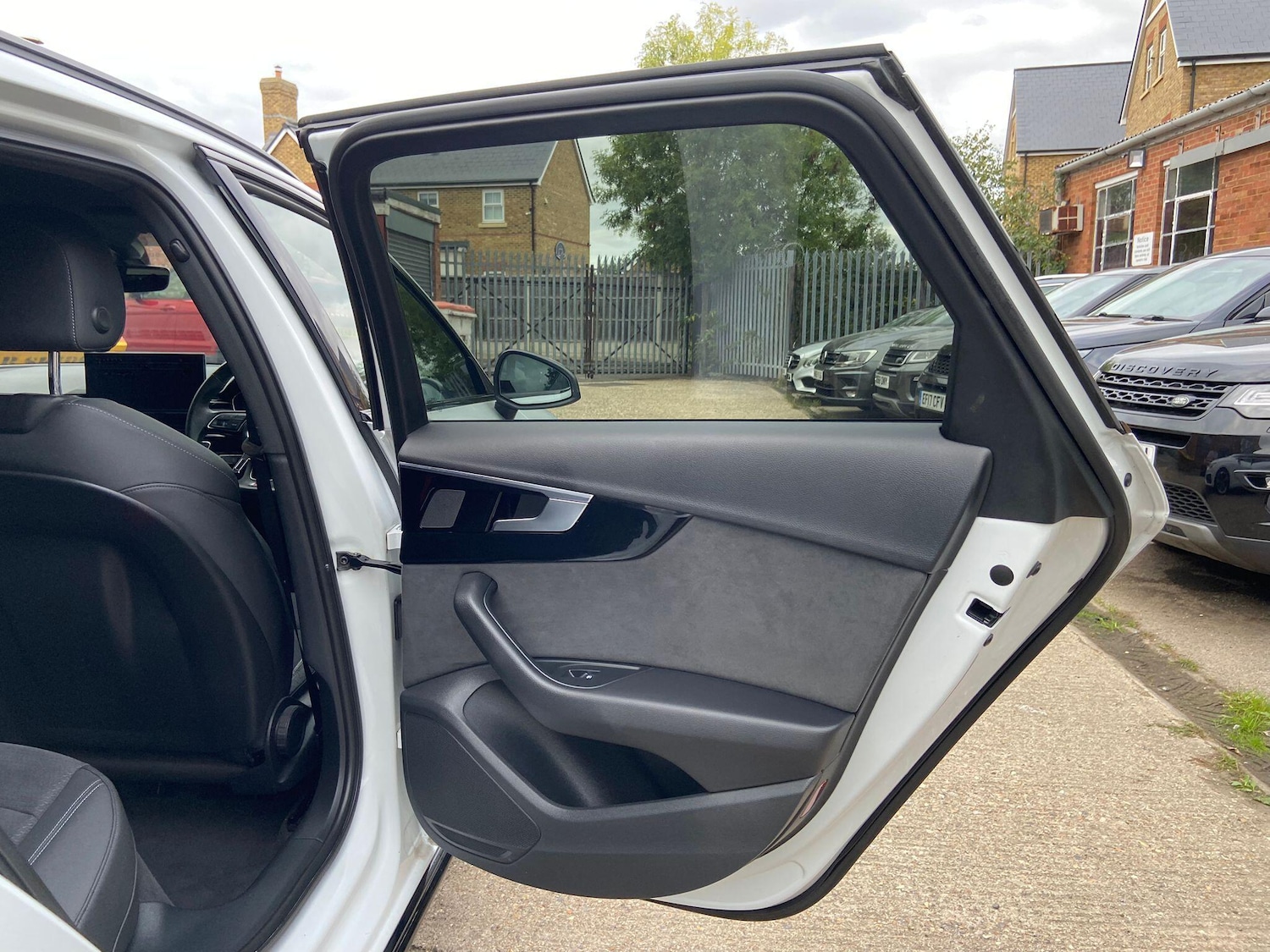 Used Audi A4 2021 for sale - 76953360: Photo 44