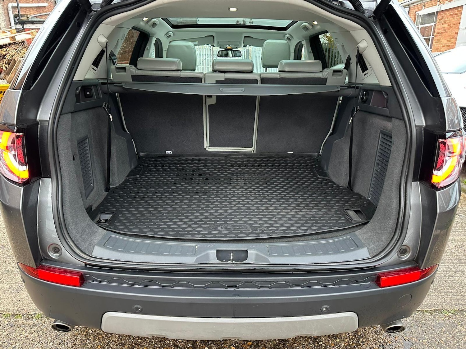 Used Land Rover Discovery Sport 2018 for sale - 76512624: Photo 13