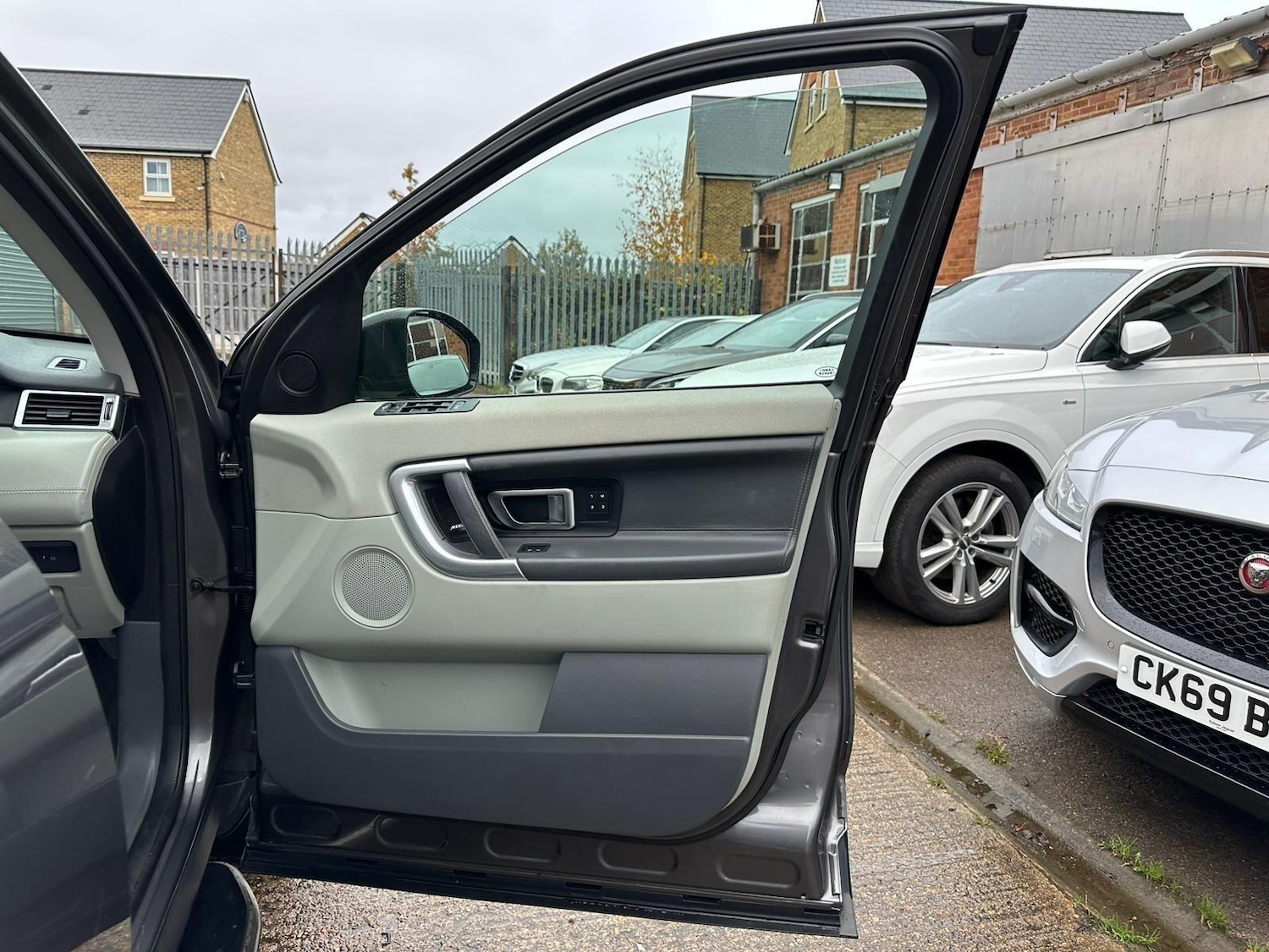 Used Land Rover Discovery Sport 2018 for sale - 76512624: Photo 45