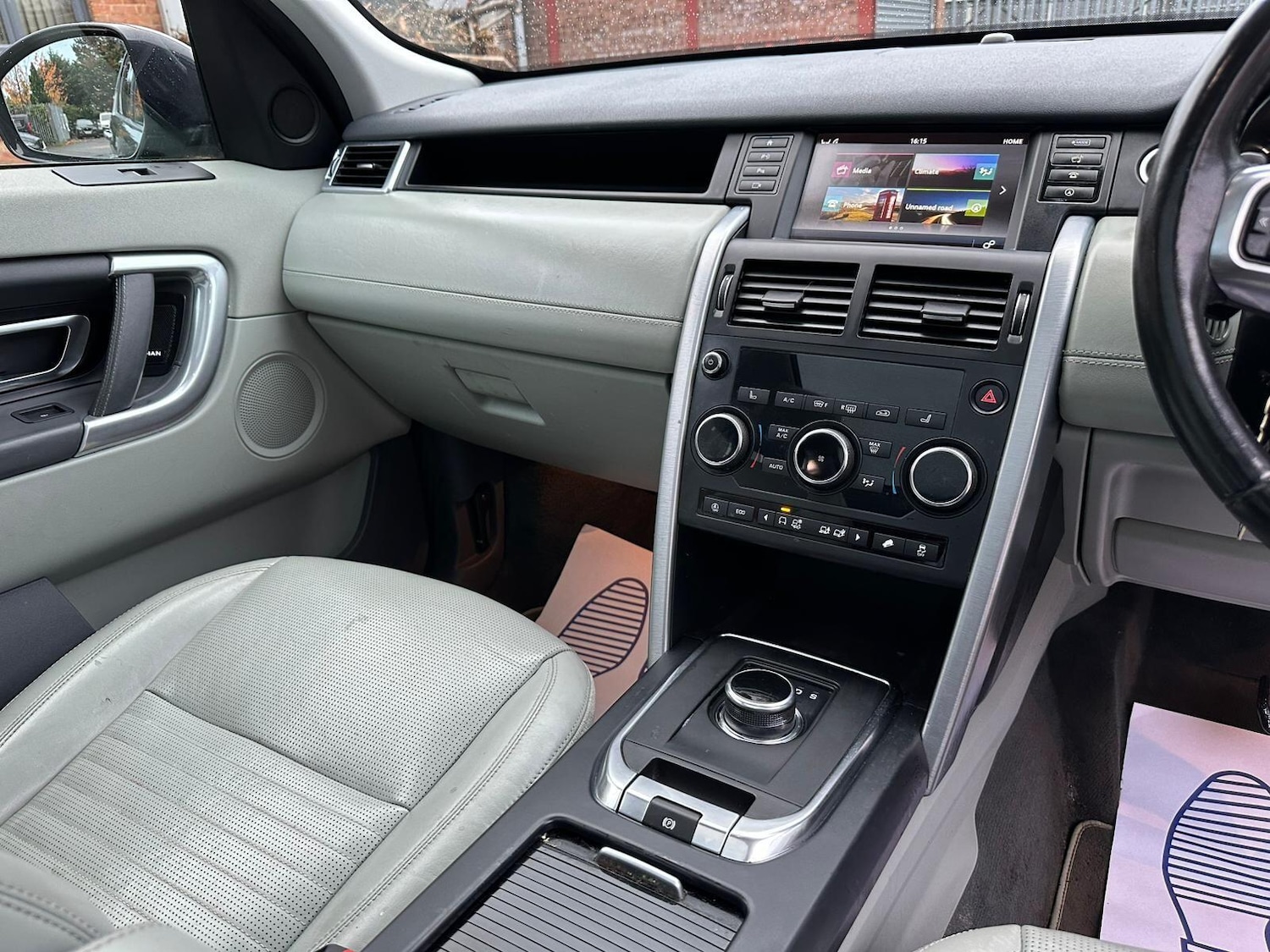 Used Land Rover Discovery Sport 2018 for sale - 76512624: Photo 48