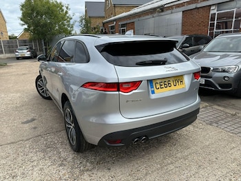 Used Jaguar F-Pace 2016 for sale - 75589044: Photo