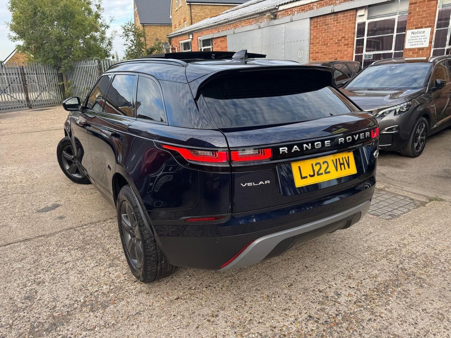 Used Land Rover Range Rover Velar 2022 for sale - 76786774: Photo 4