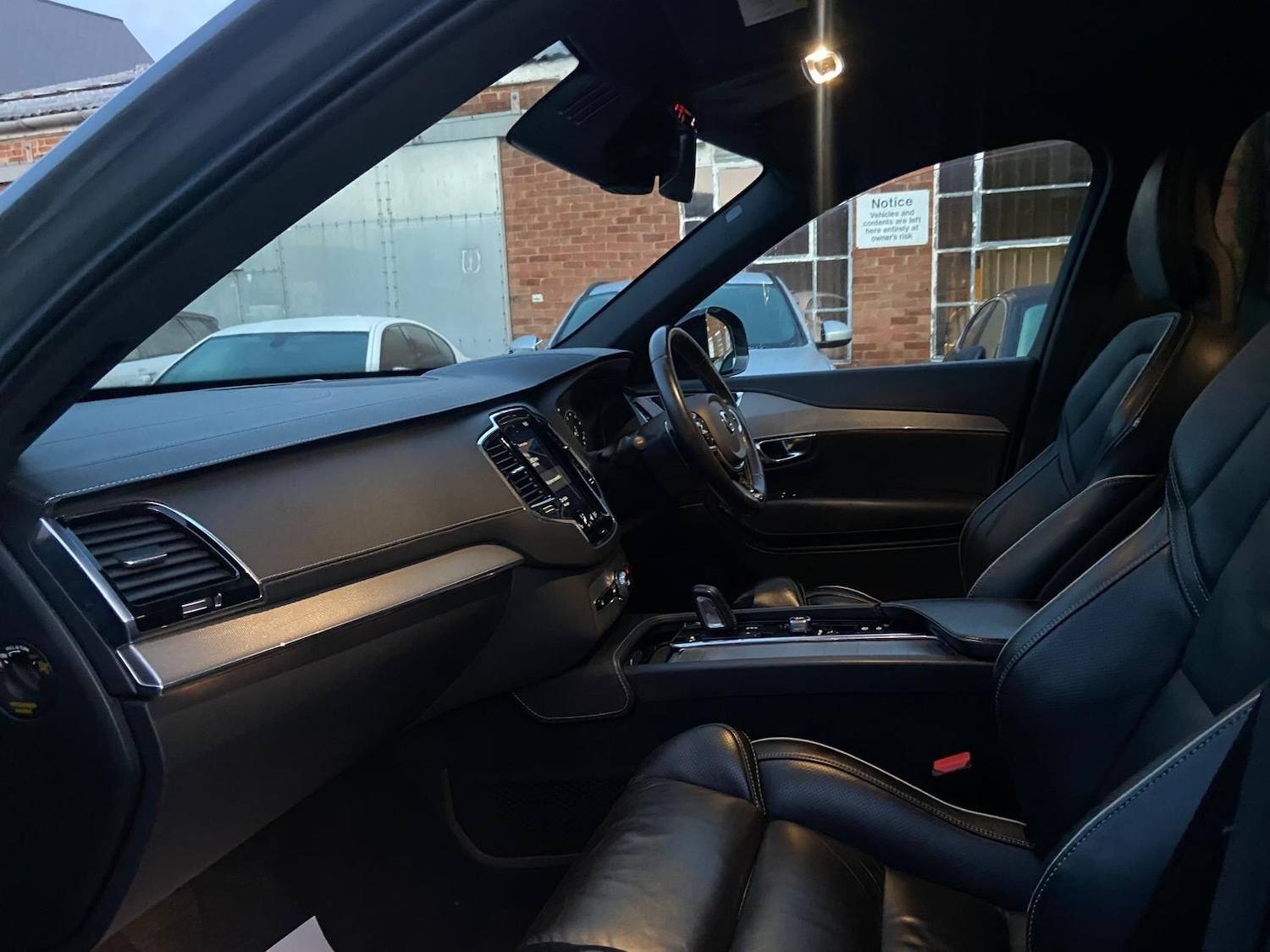 Used Volvo XC90 for sale - 77016698: Photo 40