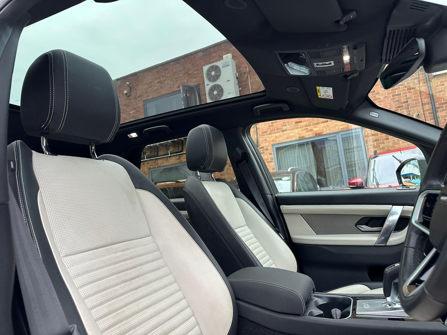 Used Land Rover Discovery Sport 2022 for sale - 76349584: Photo 44