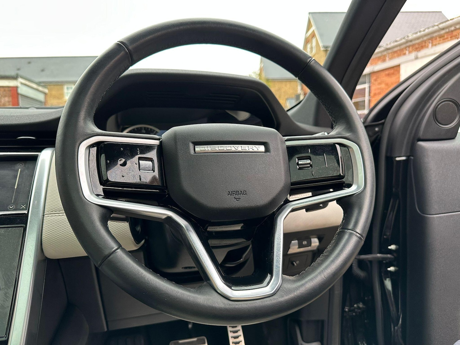 Used Land Rover Discovery Sport 2022 for sale - 76349584: Photo 54