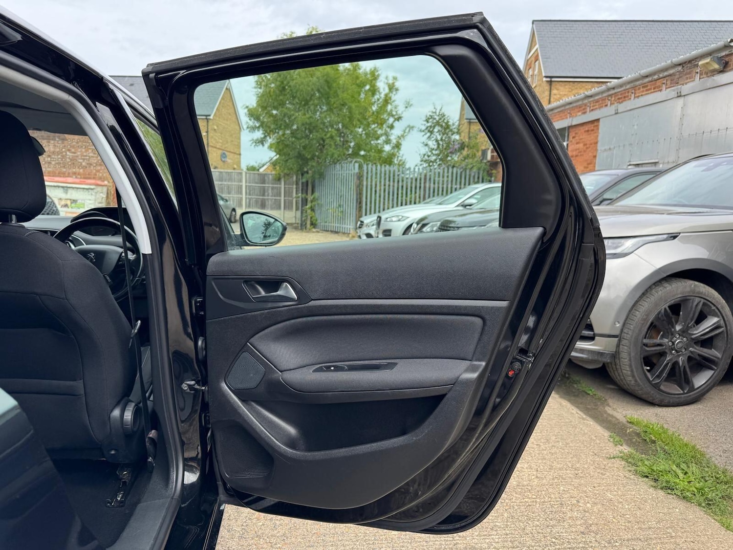 Vehicle 29