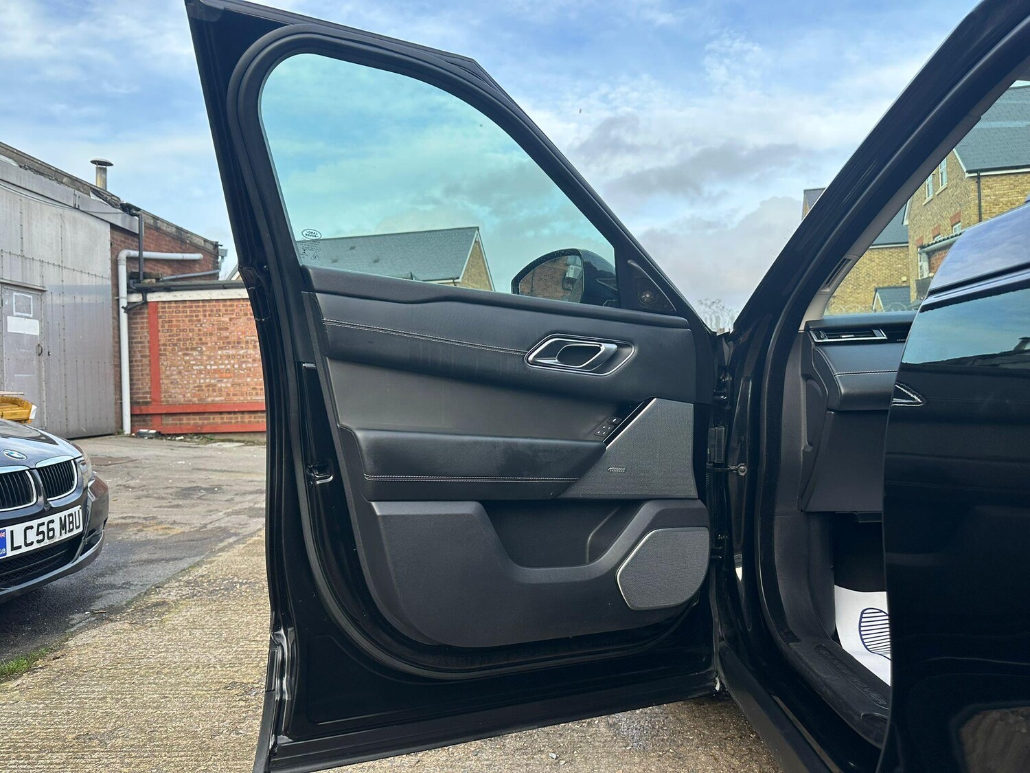 Used Land Rover Range Rover Velar 2018 for sale - 77696083: Photo 42