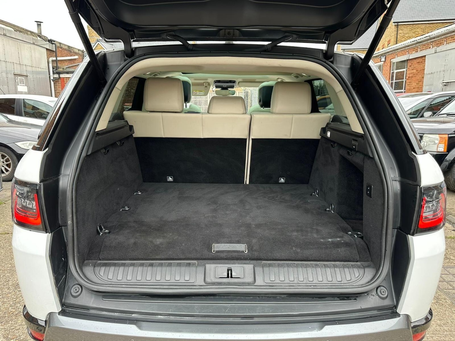 Used Land Rover Range Rover Sport 2021 for sale - 78047565: Photo 13