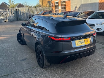 Used Land Rover Range Rover Velar 2018 for sale - 78219924: Photo