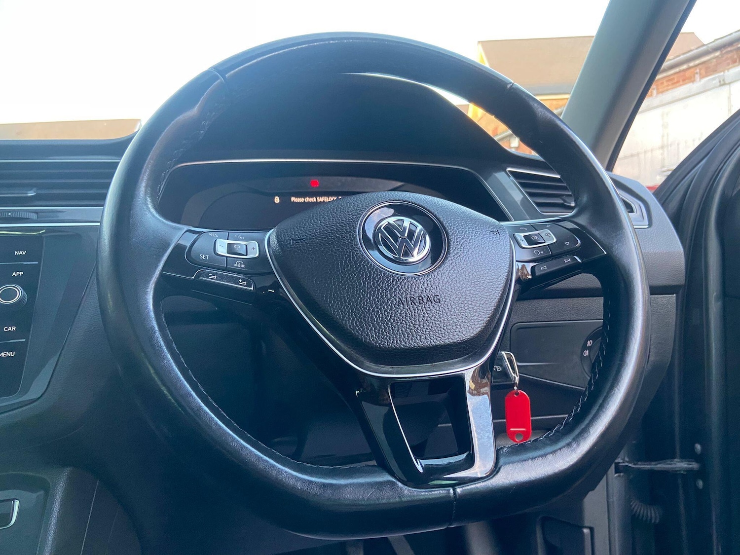 Used Volkswagen Tiguan 2018 for sale - 77440362: Photo 58