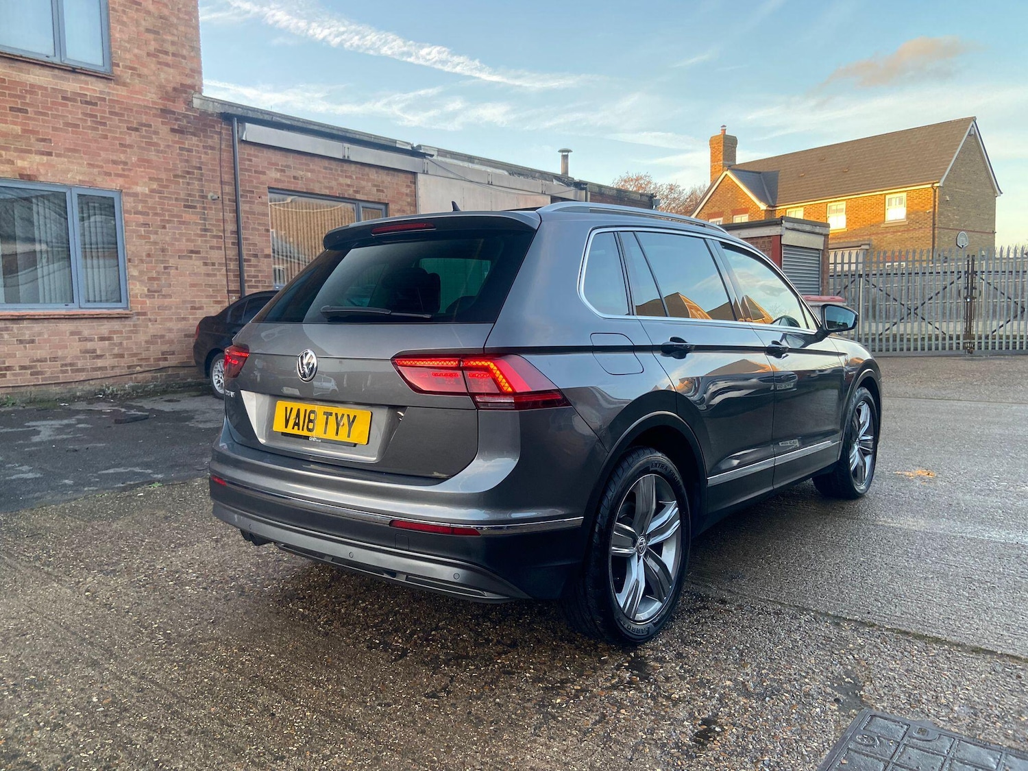 Used Volkswagen Tiguan 2018 for sale - 77440362: Photo 9