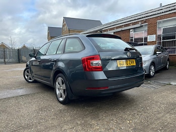 Used Skoda Octavia 2020 for sale - 77709753: Photo