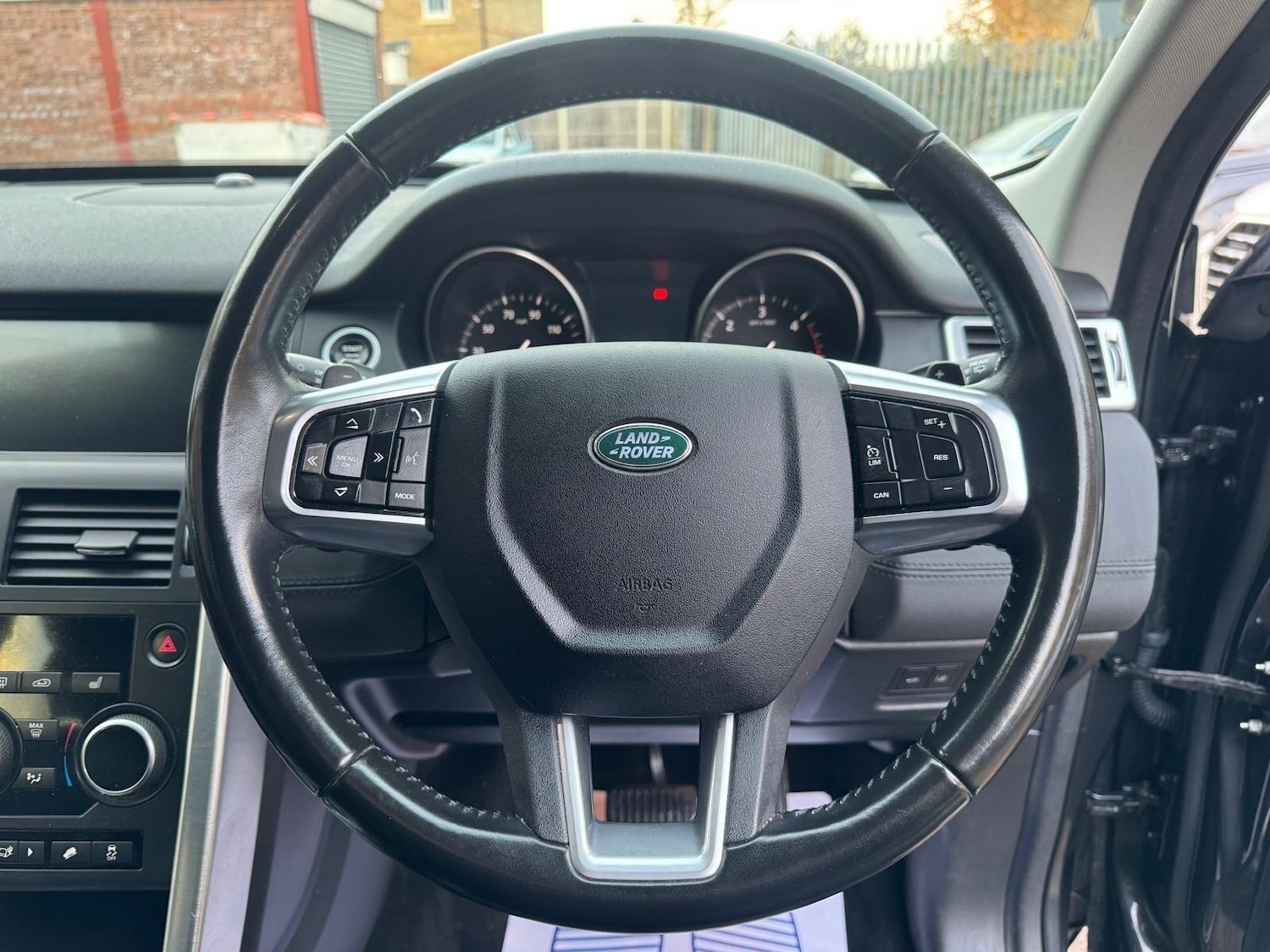 Used Land Rover Discovery Sport 2017 for sale - 76512912: Photo 20