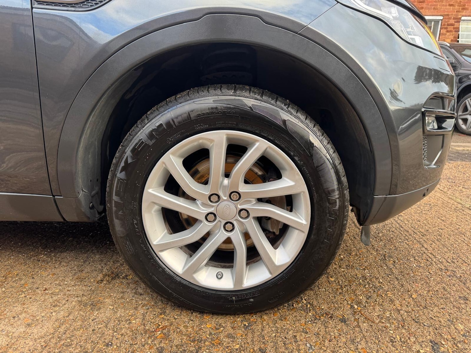 Used Land Rover Discovery Sport 2017 for sale - 76512912: Photo 37